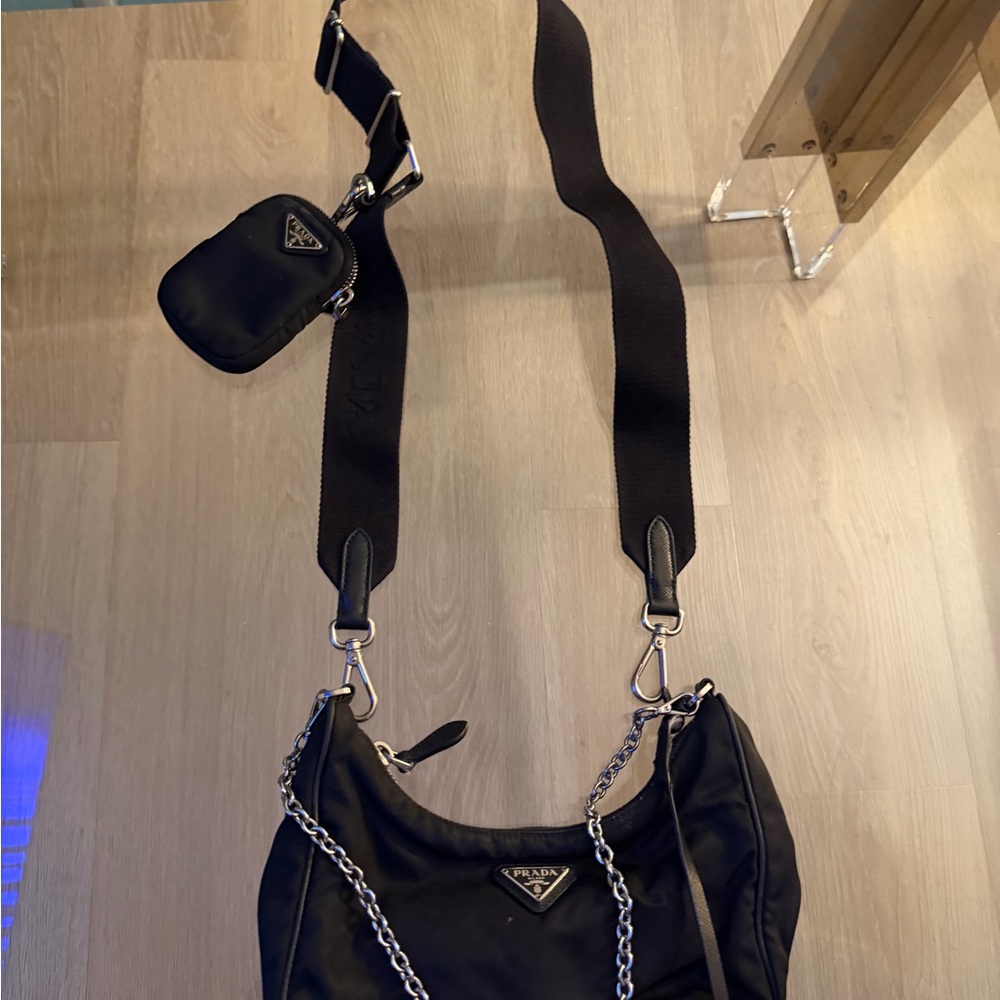 Prada Black Re-Edition 2005 Shoulder Bag